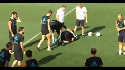 Dani Carvajal Adeta Çıldırdı.