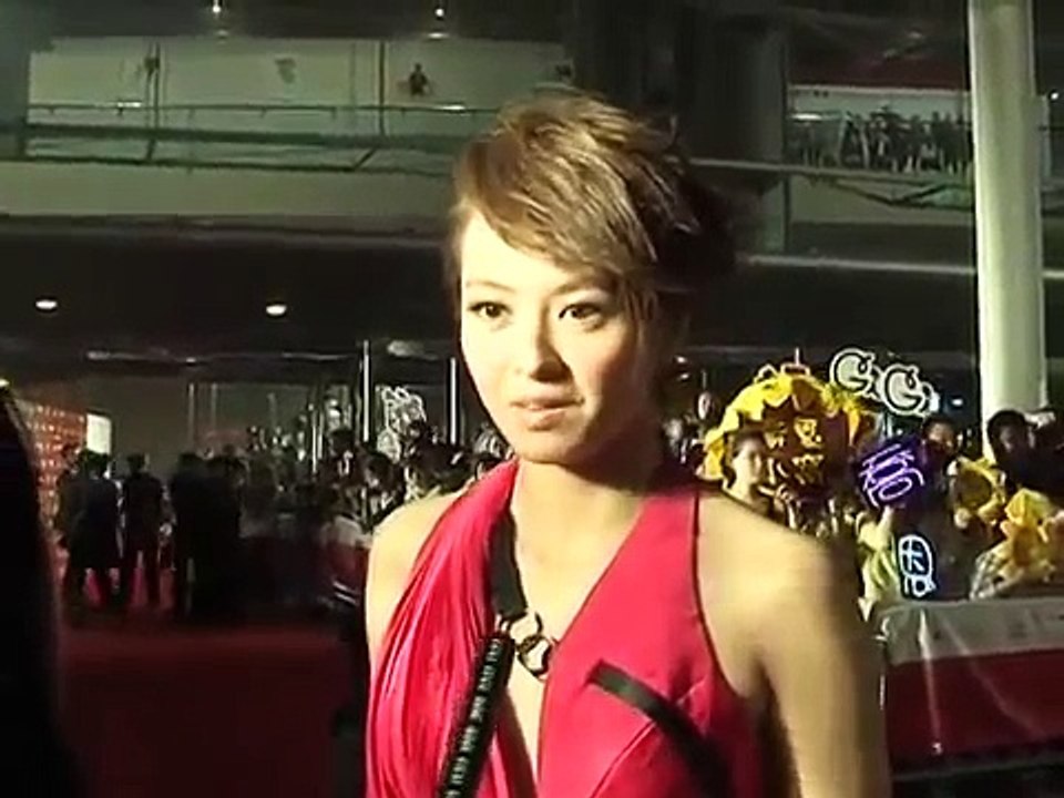 香港明星的英語水評：高妹 梁詠琪 英文採訪 - video Dailymotion