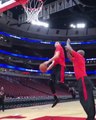 Zach LaVine claque un gros dunk à l'entraînement