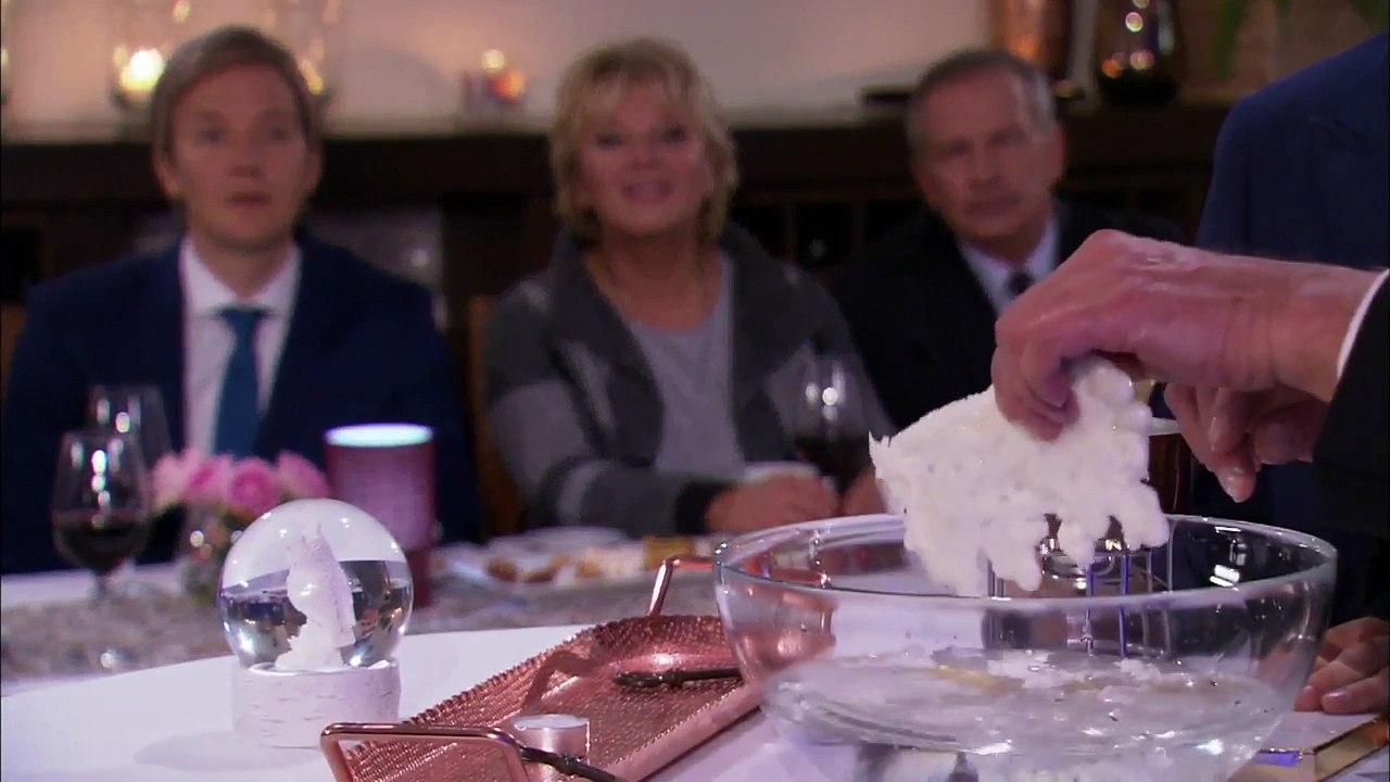 „Klan” – Lanie wosku – scena z odc. 3213