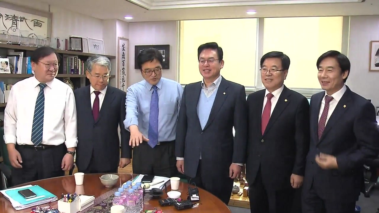 오늘 예산안 시한 마감...본회의 연기 / YTN