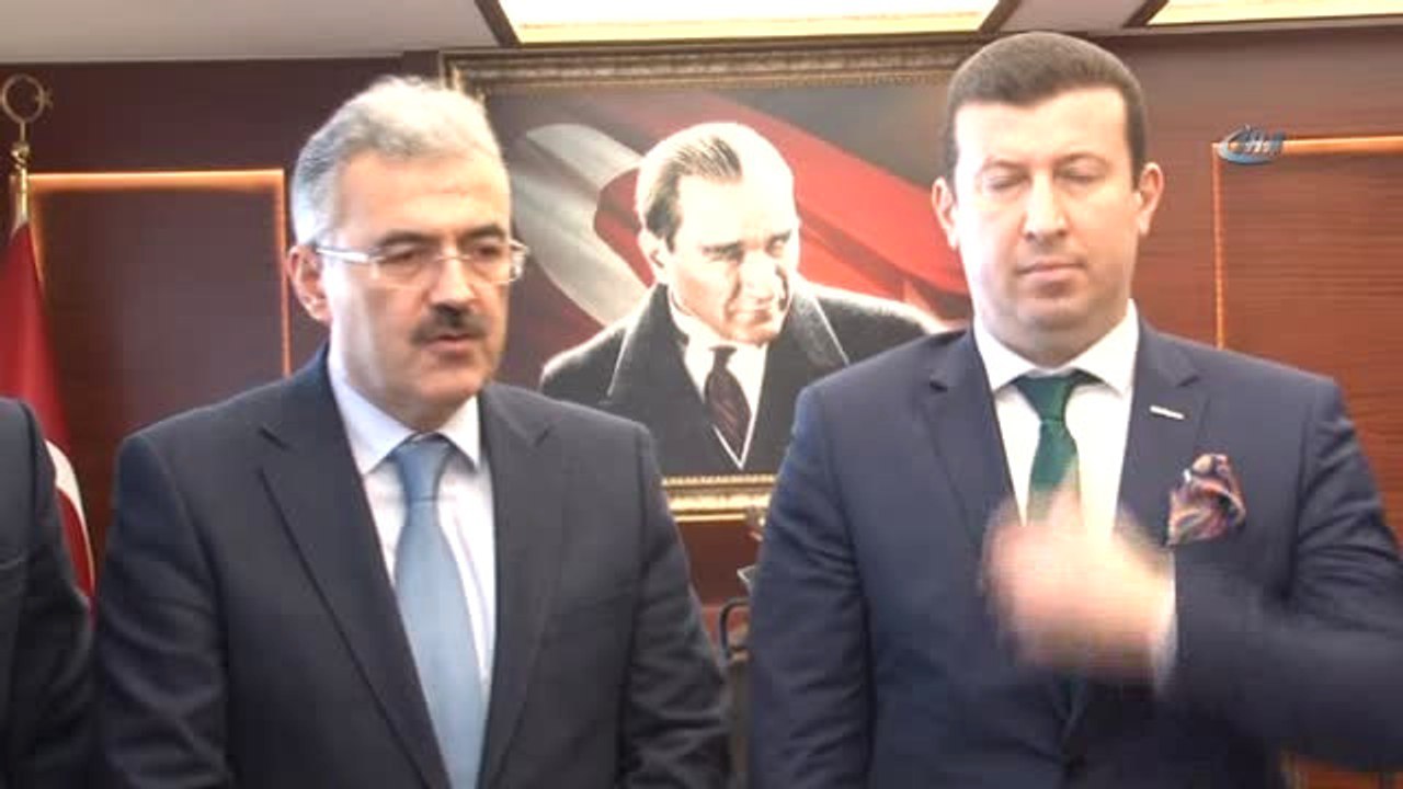 Müsiad, İhtiyaç Sahipleri İçin Yardım Çeklerini Valiliğe Teslim Etti