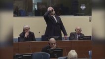 Tribunal pénal international : Slobodan Praljak avale une fiole 