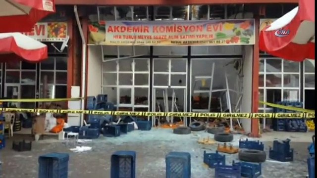 Patlayan Karpit Gazı Pazar Yerini Savaş Alanına Çevirdi