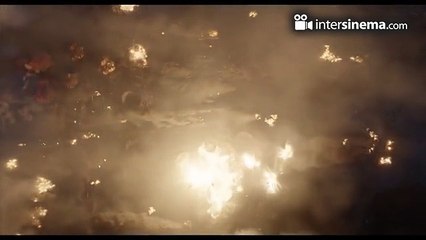 En Karanlık Saat - Fragman