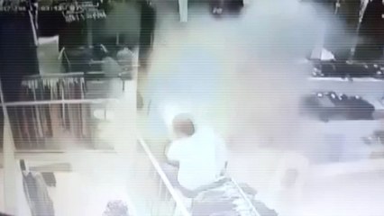 Soba Bir Anda Parladı !