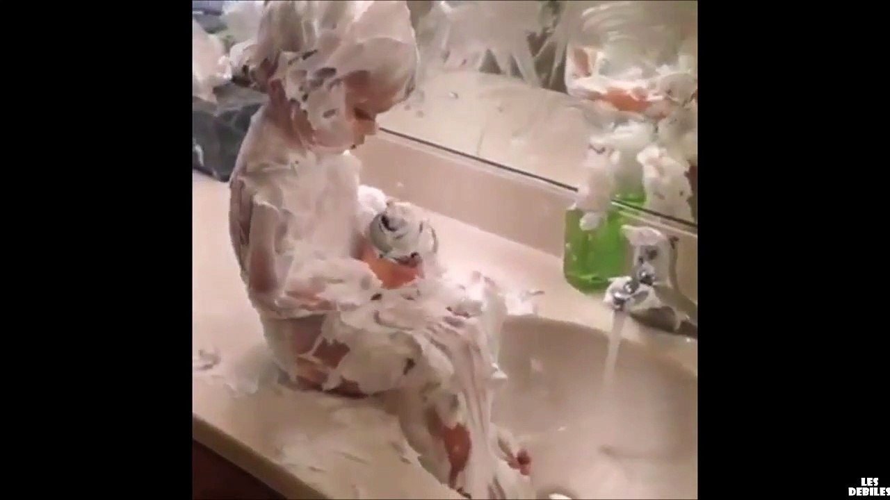 Quand tu laisses ta fille seule 2 minutes dans la salle de bain