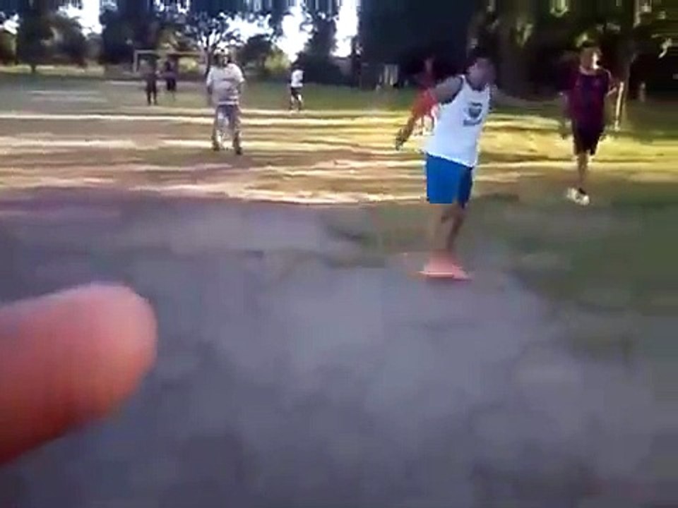 Quand tu joues au foot après un gros apéro... FAIL