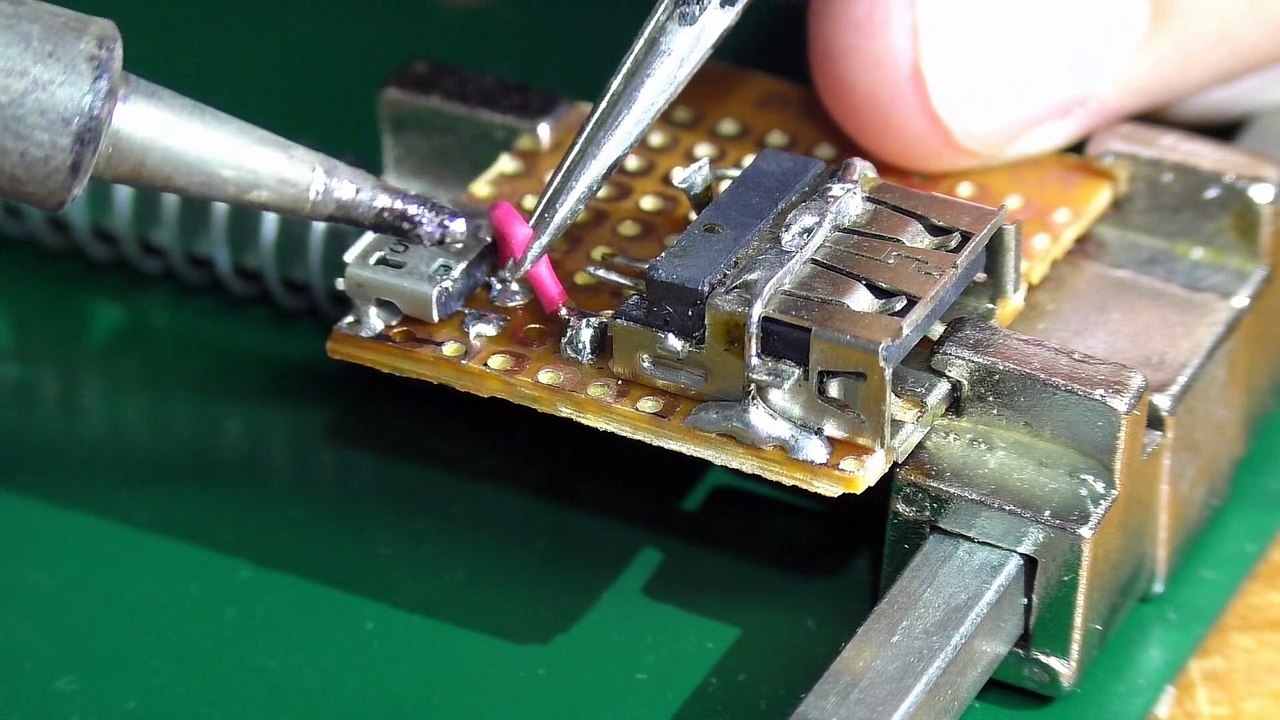 Как и чем проверить максимальный ток зарядки USB кабелей и зарядок. Паяем переходник