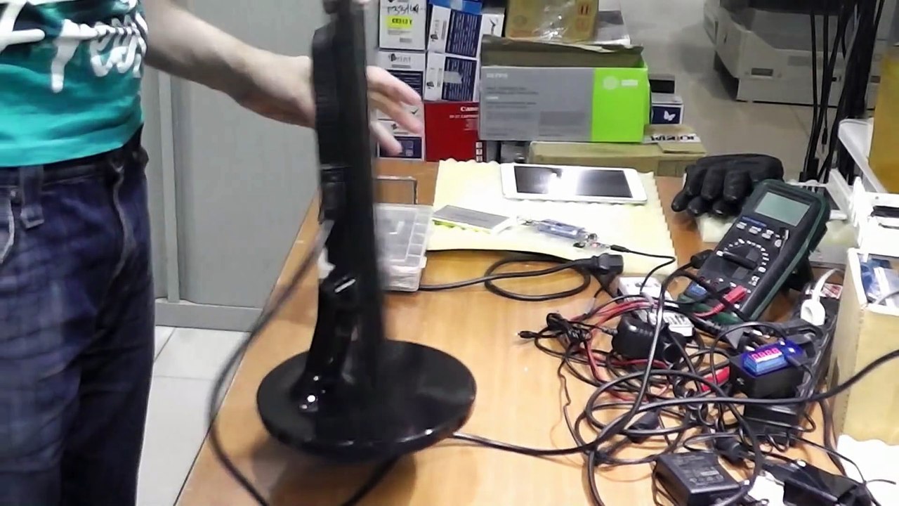 Монитор DNS V2256. Не включается. Кондёрчики
