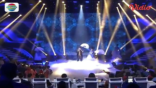 Irsya, Indonesia - Engkau Laksana Bulan (DAcademy Asia 2 - Top 4 Result Show)