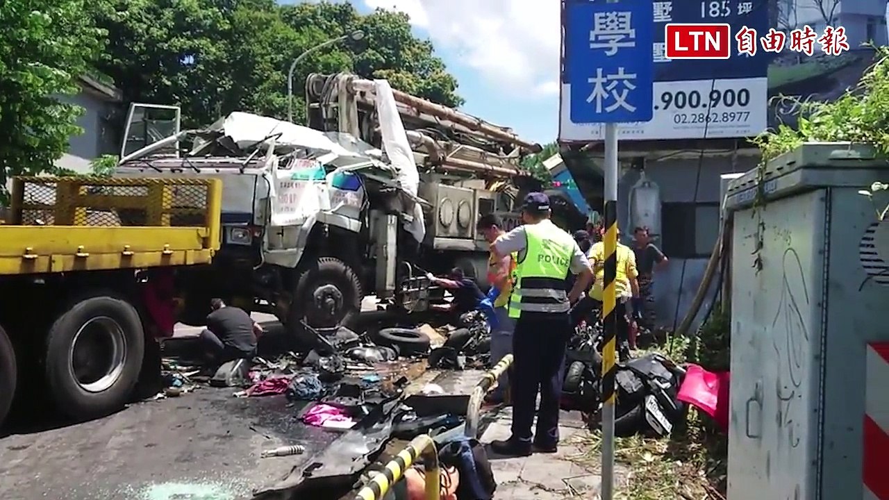【不斷更新】水泥車失控！仰德大道嚴重車禍