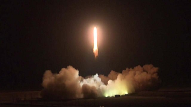 北, 화성-15형 발사 영상 공개...軍 신형 미사일 / YTN