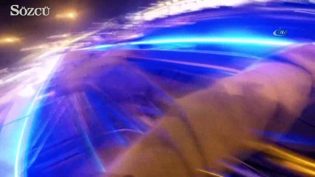 Metrobüs üzerinde akılalmaz yolculuk kamerada