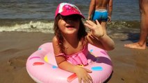 Fun babies with water Kids playing in the water Funny videos-fjlWPQKHKX4