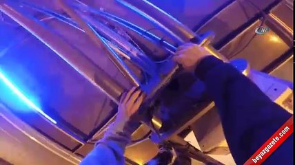 Metrobüste akılalmaz yolculuk