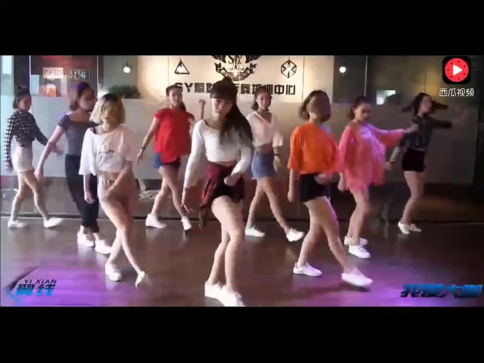 鬼步舞Seve连跳，全是漂亮妹子，总有你喜欢的