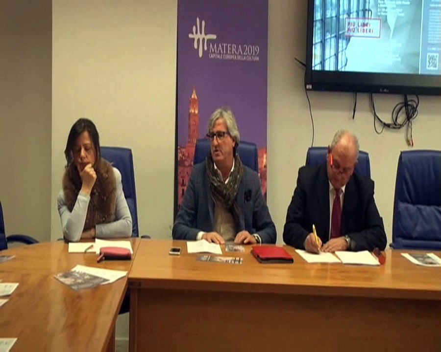 ALLA FIERA DELL'EDITORIA POTENZA 30-11-2017