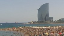 La llegada de turistas crece un 1,8 % en España y baja un 4,7 % en Cataluña