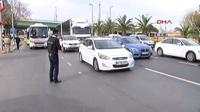 Vatan Caddesi'nde Polis İki Şüpheliyi Arıyor; Taksiler Tek Tek İnceleniyor