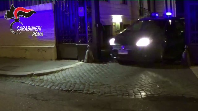 Sgominata banda di clonatori di carte di credito da carabinieri e europol