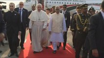 El papa Francisco llega a Bangladesh, la última parada de su viaje por Asia