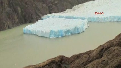Antartika Buz Sahanlığından Dev Bir Parça Daha Koptu