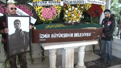 Motosiklet Tutkunu Genci Yüzlerce Arkadaşı Son Yolculuğuna Uğurladı