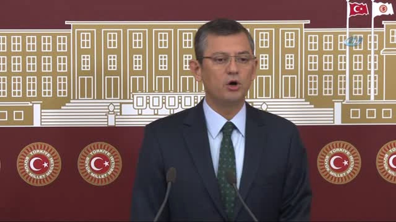 CHP Grup Başkan Vekili Özgür Özel: "Biz Belgelerin Hava Gibi, Su Gibi, Deniz Gibi Gerçek Olduğunu...