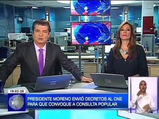 Presidente Lenín Moreno envió decretos al CNE para que convoque a consulta popular