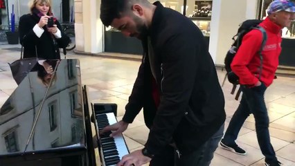 G.Saray'ın gözdesi piyanist çıktı!