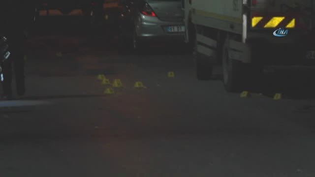 Bağcılar'da Okul Önünde Silahlı Çatışma: 1'i Öğrenci, 5 Yaralı