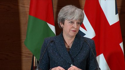 ماي: ترمب أخطأ بإعادة نشر تغريدات مناهضة للمسلمين