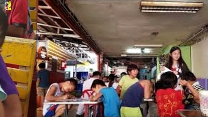 عمره 9 أعوام فقط وعليه أن يرعى أخاه الأصغر لسبب تتألم منه القلوب.....!