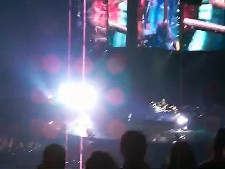 Muse - Supermassive Black Hole, Palau Sant Jordi, Barcelona, Spain  11/24/2009