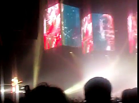 Muse - Supermassive Black Hole, Halle Tony Garnier, Lyon, France 11/22/2009