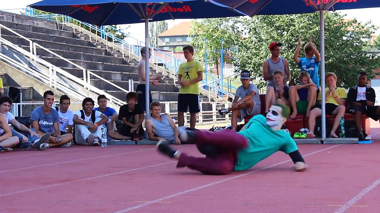 The amazing soccer skills of the Joker - feat Wass _ @wassimbensliman-0pXFQmkOdKE