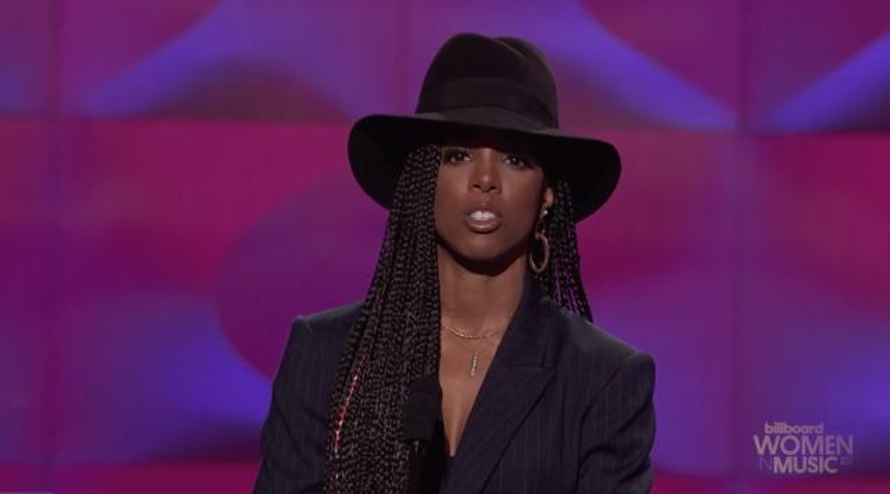 Kelly Rowland: Kelly Clarkson "Has Always Fought To Give Us A Piece of Her Heart" | Women in Music 2017