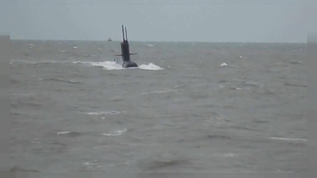 Операция по спасению подводников прекращена