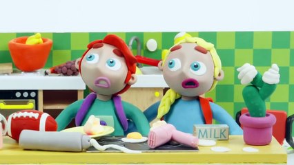 Baby Elsa and baby Ariel spy on Elsa Sleepwalker  Frozen Play Doh Cartoon Stop Motion-LbMsPGvHjpI