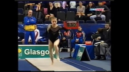 Gymnasts way ahead of their time - Elena Zamolodchikova [RUS] (3_)-f95U9uH0aoA