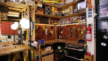 Casey Neistat Studio Tour!-mJY-HhPcFhQ