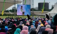 Umat Muslim Berdoa Bersama, Rayakan Maulid Nabi Muhammad