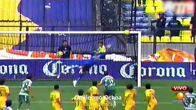 Những pha cứu thua không tưởng nhất của giới bóng đá