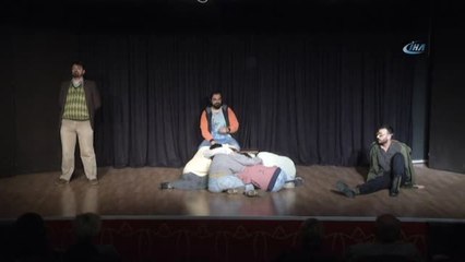 Bu Kez Sahaya Değil Sahneye Çıktılar