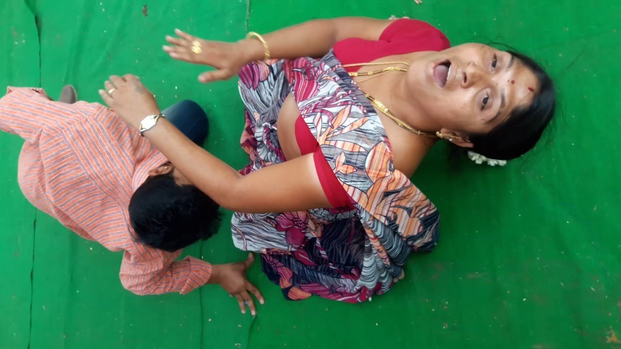 aunty dance in wedding party