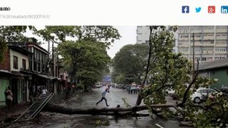 Agora: Ciclone deixa 16 mortos e 100 desaparecidos na Índia e Sri Lanka