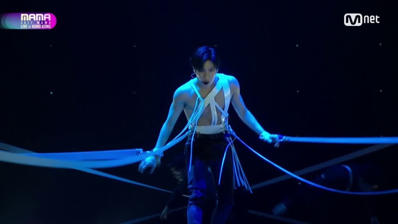 [2017 MAMA in Hong Kong] TAEMIN(태민)_INTRO + DOO...