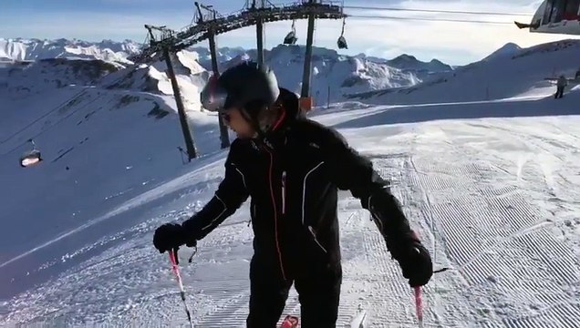 Ah la première descente de ski de l'hiver... MINCE NON !