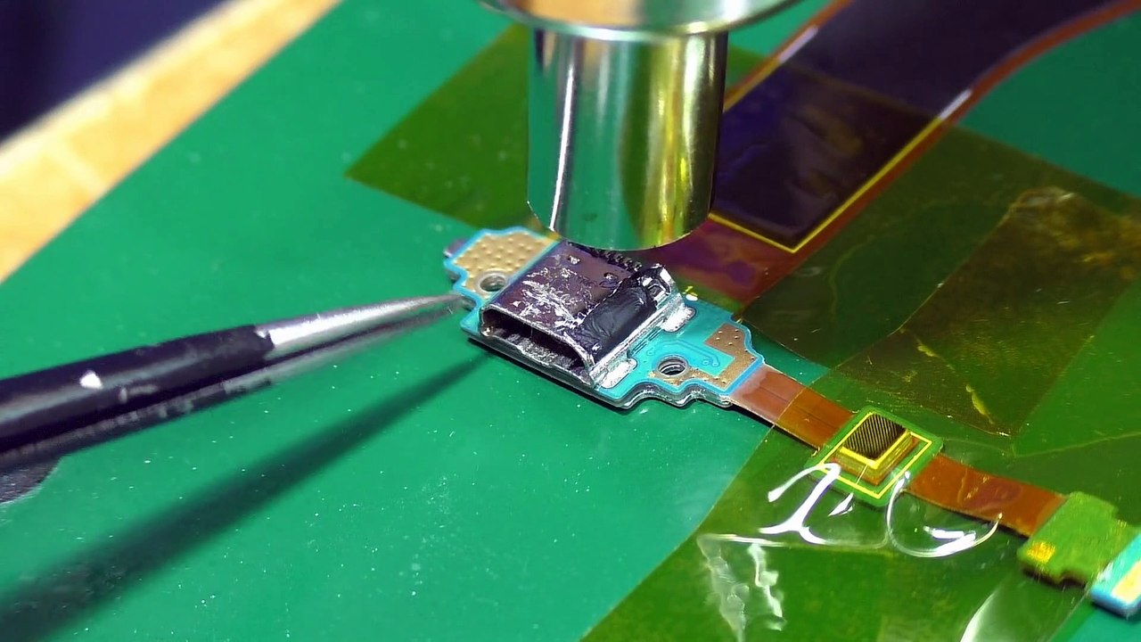 Сломан разъём питания планшета Samsung GT-P5210